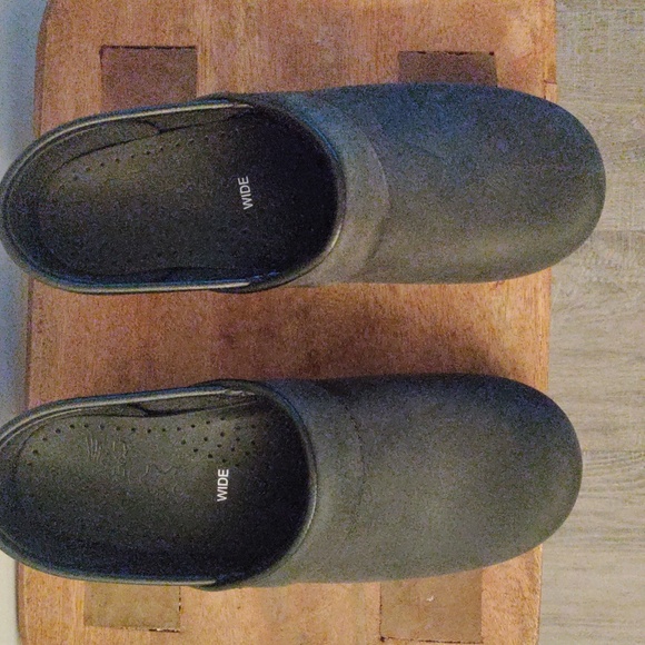 Dansko Oiled Wide - Picture 2 of 4